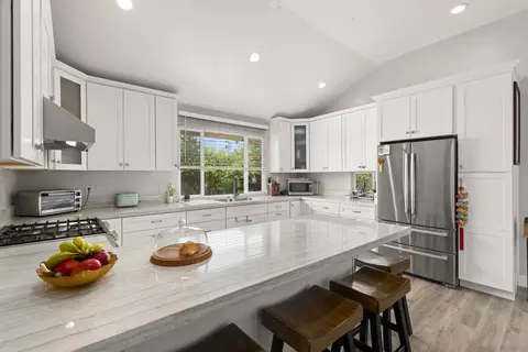 Kitchen - 752 Bracero Rd, Encinitas, CA 92024 photo 2 of 3