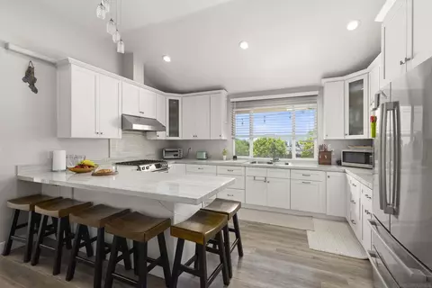 Kitchen - 752 Bracero Rd, Encinitas, CA 92024 photo 1 of 3
