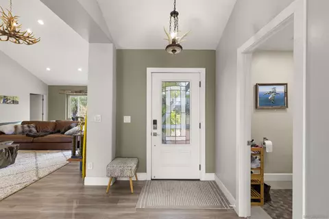 Entry Way - 752 Bracero Rd, Encinitas, CA 92024 photo 1 of 1