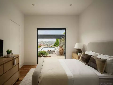 Bedroom - 326 S Nardo, Solana Beach, CA 92075 photo 2 of 4
