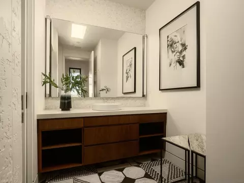 Bath - 326 S Nardo, Solana Beach, CA 92075 photo 3 of 4