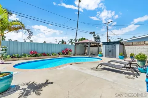 Exterior - 205 Calla Ave, Imperial Beach, CA 91932 photo 12 of 17