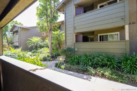 Exterior - 180 Avenida Descanso #A, Oceanside, CA 92057 photo 6 of 10