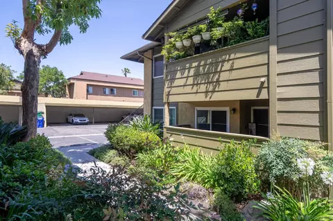 Exterior - 180 Avenida Descanso #A, Oceanside, CA 92057 photo 2 of 10