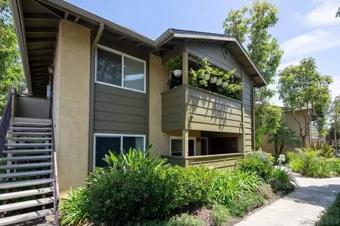 Exterior - 180 Avenida Descanso #A, Oceanside, CA 92057 photo 3 of 10
