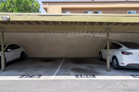 Exterior - 180 Avenida Descanso #A, Oceanside, CA 92057 photo 9 of 10