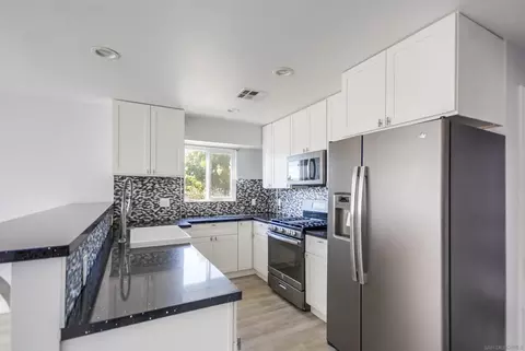 Kitchen - 4626-28 Edenvale Ave, La Mesa, CA 91941 photo 1 of 2