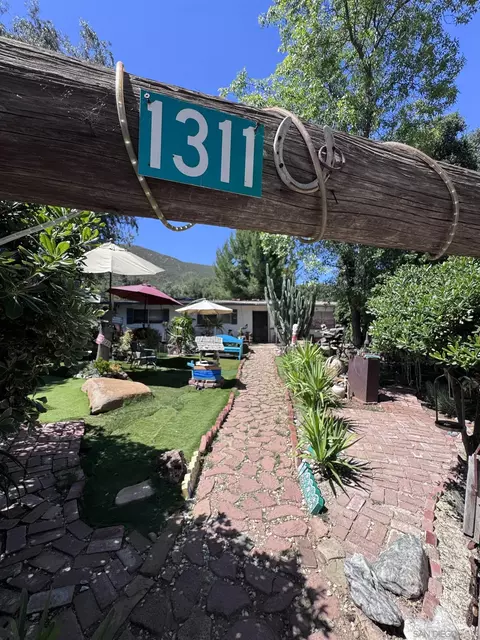 1311 Sunny Acres, Alpine, CA 91901