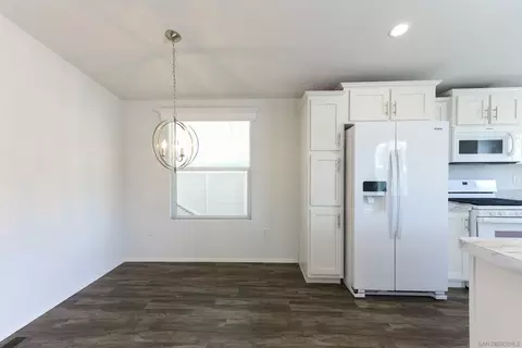 Dining - 62 Hummingbird Ln, Oceanside, CA 92057 photo 1 of 2
