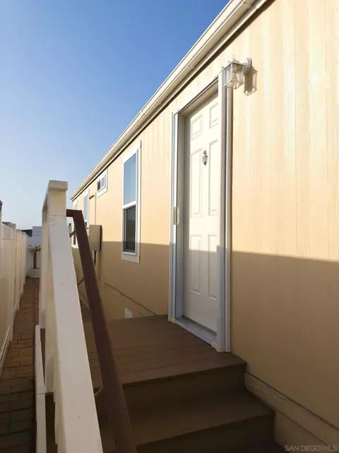 Exterior - 62 Hummingbird Ln, Oceanside, CA 92057 photo 1 of 4