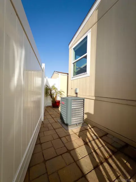 Exterior - 62 Hummingbird Ln, Oceanside, CA 92057 photo 3 of 4
