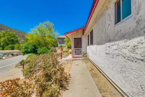 209 Frances Dr, El Cajon, CA 92019 photo 4