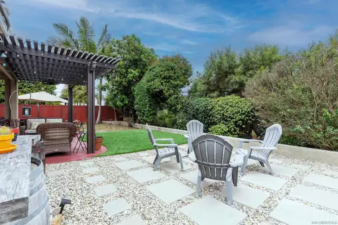 Exterior - 1018 Bellingham Dr, Oceanside, CA 92057 photo 9 of 10