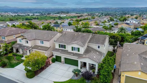 View/Area - 1018 Bellingham Dr, Oceanside, CA 92057 photo 3 of 8