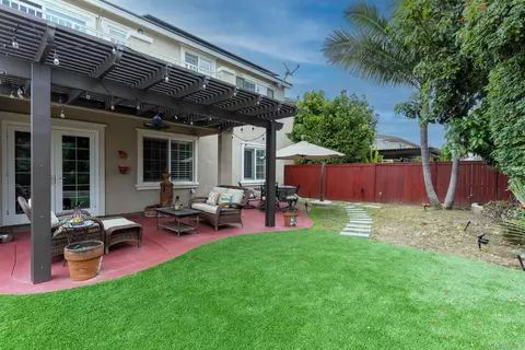Exterior - 1018 Bellingham Dr, Oceanside, CA 92057 photo 7 of 10