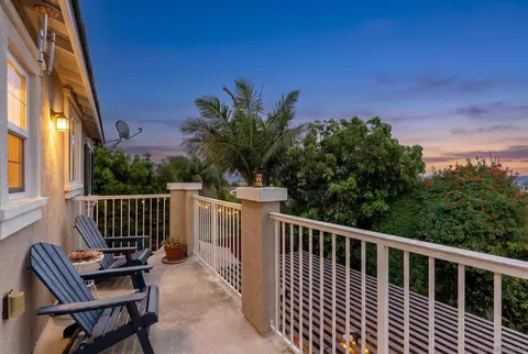 Exterior - 1018 Bellingham Dr, Oceanside, CA 92057 photo 6 of 10