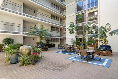 Exterior - 7811 Eads Ave #206, La Jolla, CA 92037 photo 2 of 4