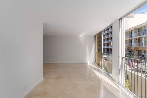 Living - 7811 Eads Ave #206, La Jolla, CA 92037 photo 11 of 13