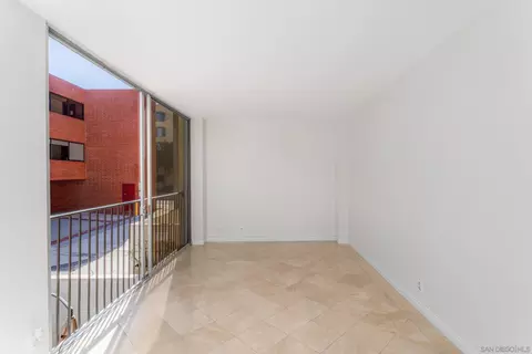 Living - 7811 Eads Ave #206, La Jolla, CA 92037 photo 8 of 13