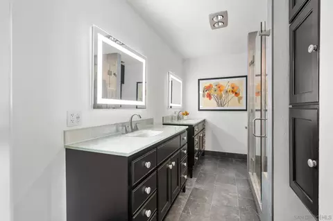 Bath - 3613 Kieffer St, Oceanside, CA 92057 photo 2 of 3