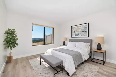 Bedroom - 245 Fairlee Ln, Encinitas, CA 92024 photo 1 of 2