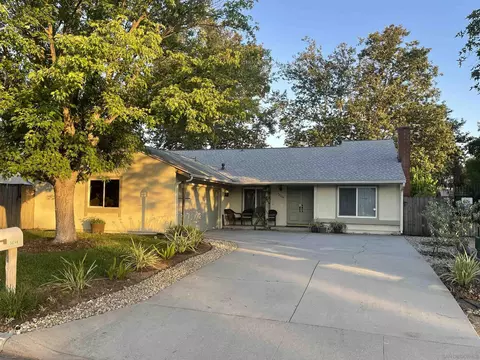 30249 Mira Loma Dr, Temecula, CA 92592