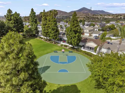 View/Area - 730 Brookstone Rd #201, Chula Vista, CA 91913 photo 9 of 12