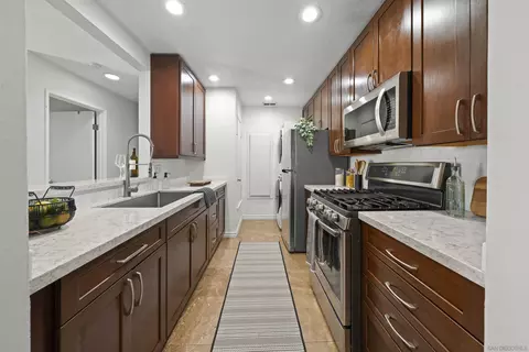 730 Brookstone Rd 201, Chula Vista, CA 91913