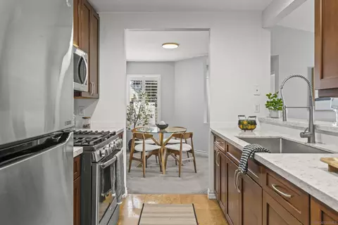 Kitchen - 730 Brookstone Rd #201, Chula Vista, CA 91913 photo 3 of 4