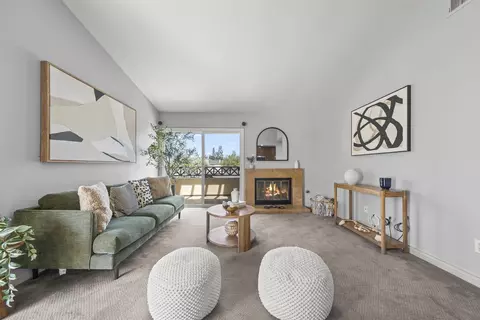 Living - 730 Brookstone Rd #201, Chula Vista, CA 91913 photo 1 of 6