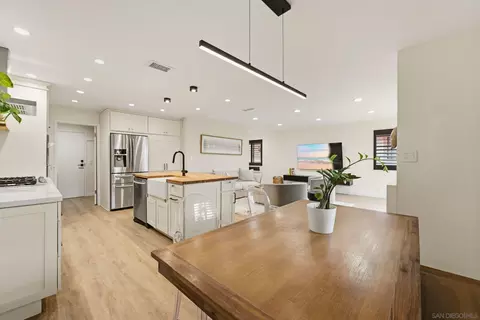 6540 Corte Valdez, Carlsbad, CA 92009 photo 8