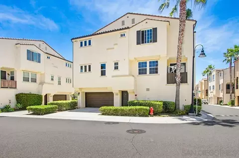 Exterior - 5069 Cascade Way #101, Oceanside, CA 92057 photo 4 of 8