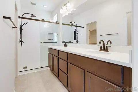 Bath - 5069 Cascade Way #101, Oceanside, CA 92057 photo 1 of 5