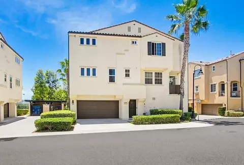 Exterior - 5069 Cascade Way #101, Oceanside, CA 92057 photo 2 of 8