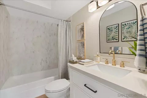 Bath - 14168 Kendra Way, Poway, CA 92064 photo 1 of 4