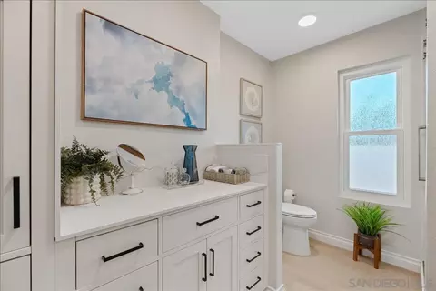 Bath - 14168 Kendra Way, Poway, CA 92064 photo 3 of 4