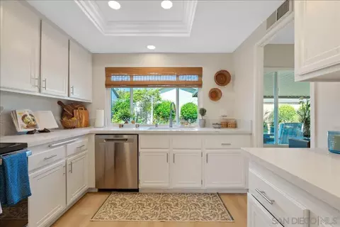 Kitchen - 14168 Kendra Way, Poway, CA 92064 photo 2 of 4