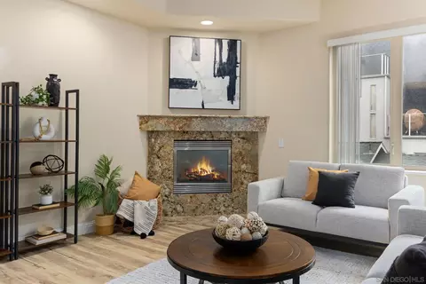 4235 3rd Ave #5, San Diego, CA 92103