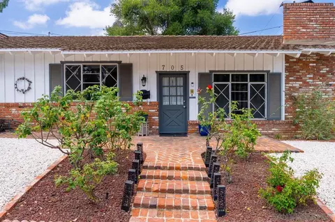 Exterior - 705 Beacon Pl, Escondido, CA 92025 photo 7 of 13