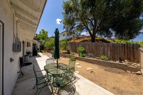 Exterior - 705 Beacon Pl, Escondido, CA 92025 photo 13 of 13