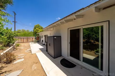 Exterior - 705 Beacon Pl, Escondido, CA 92025 photo 11 of 13