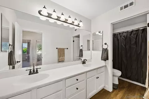 Bath - 2167 Collomia Ct, Alpine, CA 91901 photo 4 of 4