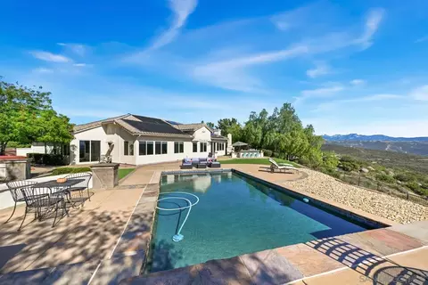 Exterior - 2167 Collomia Ct, Alpine, CA 91901 photo 2 of 14