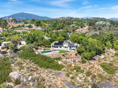 View/Area - 2167 Collomia Ct, Alpine, CA 91901 photo 4 of 7