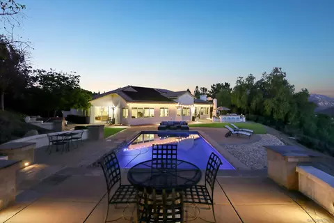 Exterior - 2167 Collomia Ct, Alpine, CA 91901 photo 9 of 14