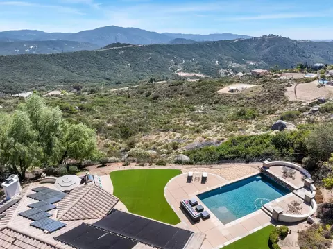 View/Area - 2167 Collomia Ct, Alpine, CA 91901 photo 2 of 7