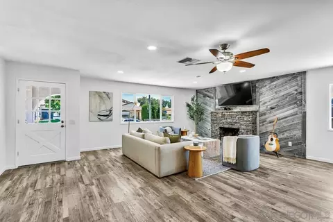 Living - 10708 Ironwood Ave, Santee, CA 92071 photo 1 of 6