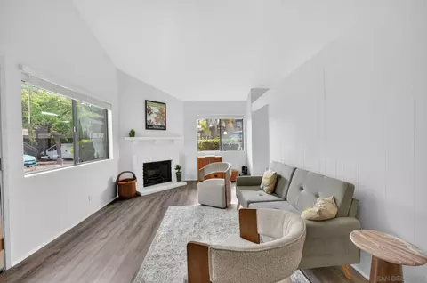 8356 Via Sonoma #D, La Jolla, CA 92037