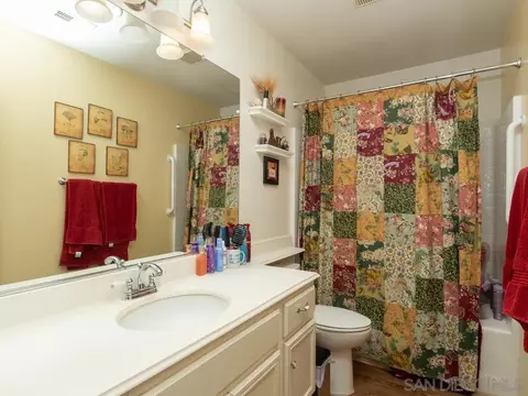 Bath - 13344 Goldentop, Lakeside, CA 92040 photo 2 of 2