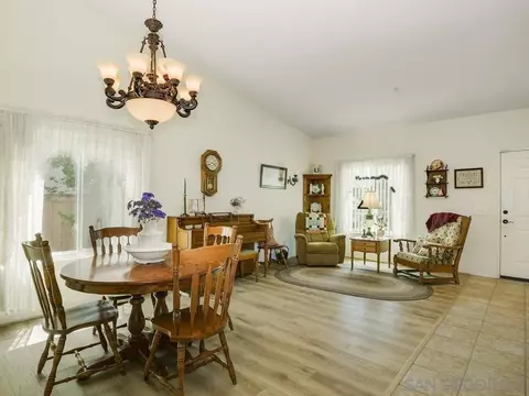 Dining - 13344 Goldentop, Lakeside, CA 92040 photo 2 of 2